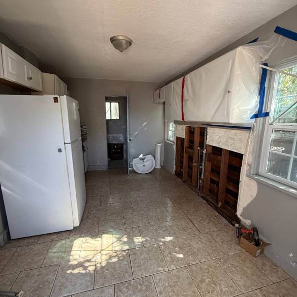 Kitchen containment